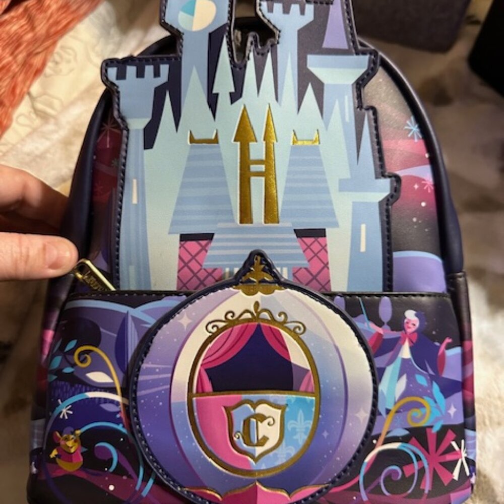 Disney Loungefly Cinderella Castle Mini Backpack – NWT 👑✨